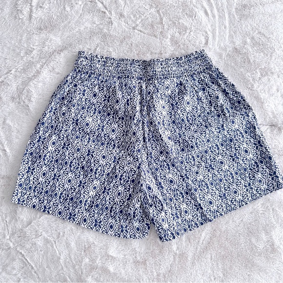 NWT! Briggs blue and white linen blend shorts with front and back pockets - Picture 5 of 9